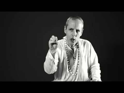 Govinda Dev | The Truth Is Always in the Middle
